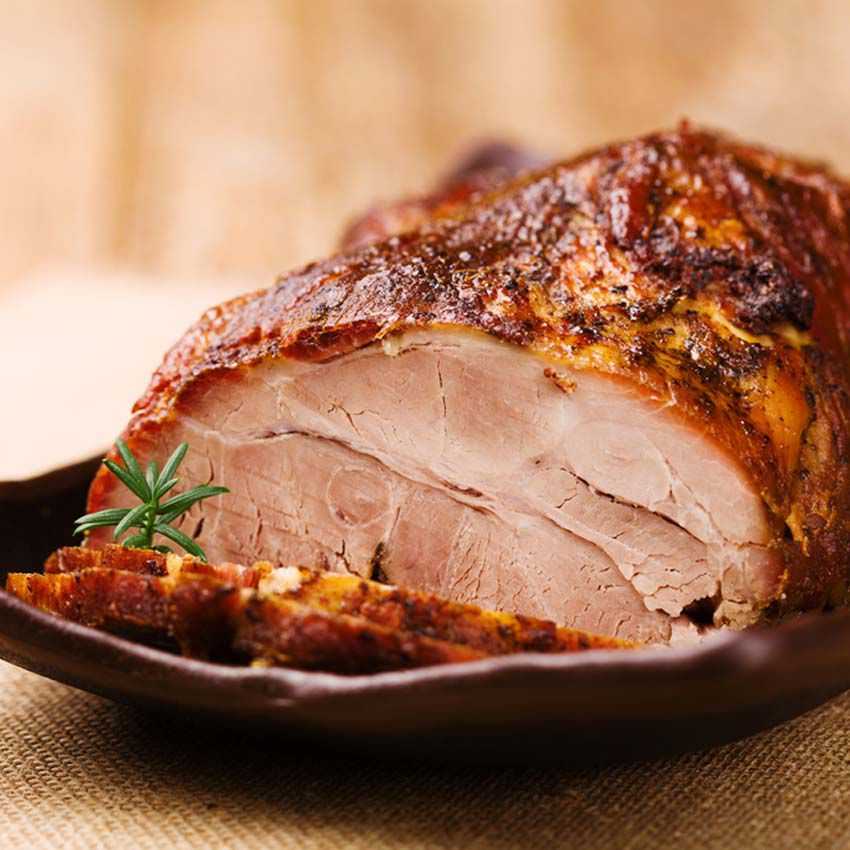 Мясо в тесте — рецепты запеченной свинины, говядины, курицы в духовке, на сковороде и на пару