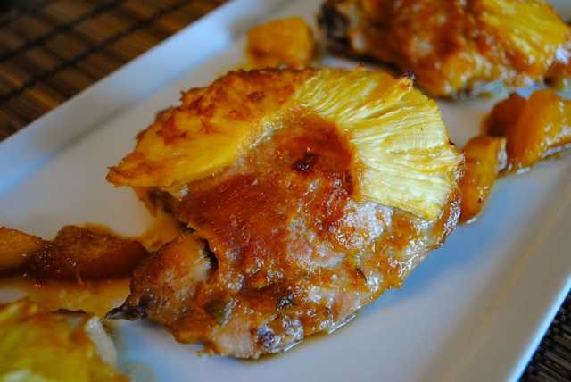 Курица с ананасами в духовке: простые и праздничные рецепты