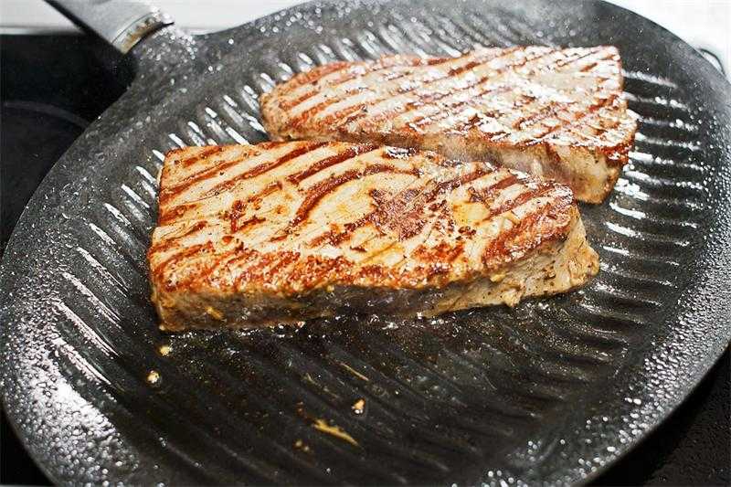 Стейк из лосося на гриле рецепт с фото пошагово - 1000.menu