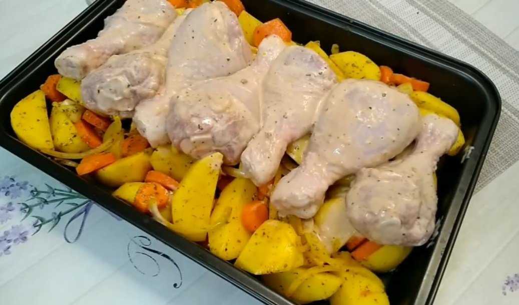 Куриные ножки с картошкой в духовке – 7 вкусных рецептов приготовления