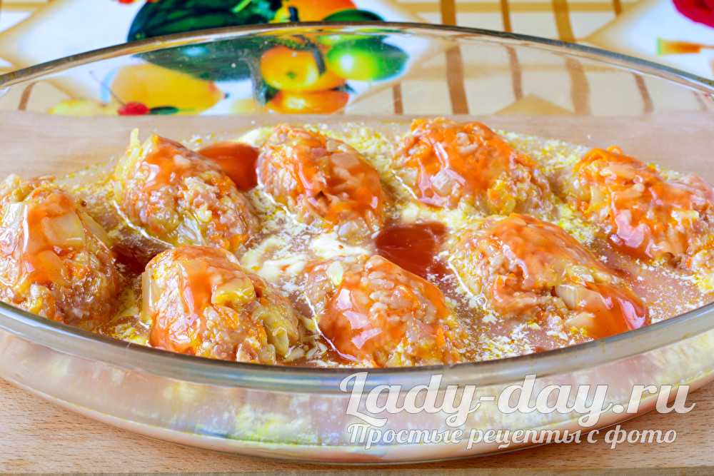 Ленивые голубцы в духовке — 10 рецептов голубцов в томатно-сметанном соусе