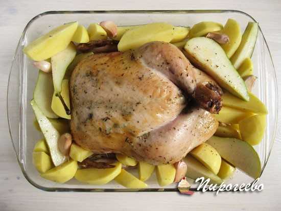 Курица с грушей в духовке - 9 пошаговых фото в рецепте