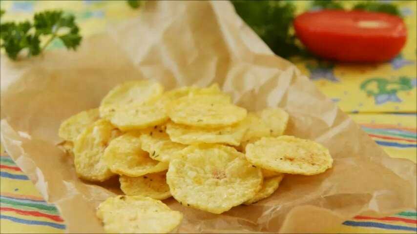 Как сделать чипсы в духовке из картошки в домашних условиях - вкусные рецепты, пошаговые рецепты приготовления в домашних условиях