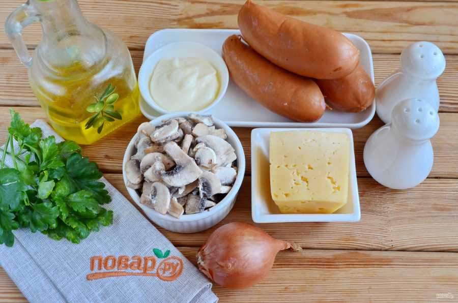Сардельки, фаршированные сыром и грибами - пошаговый рецепт с фото на повар.ру
