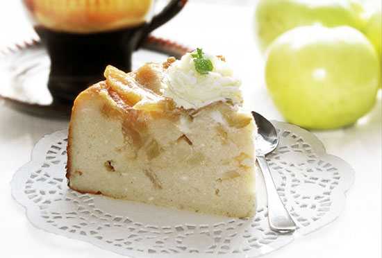 Яблоки с творогом, запеченные в духовке – 7 рецептов приготовления вкусного и полезного десерта