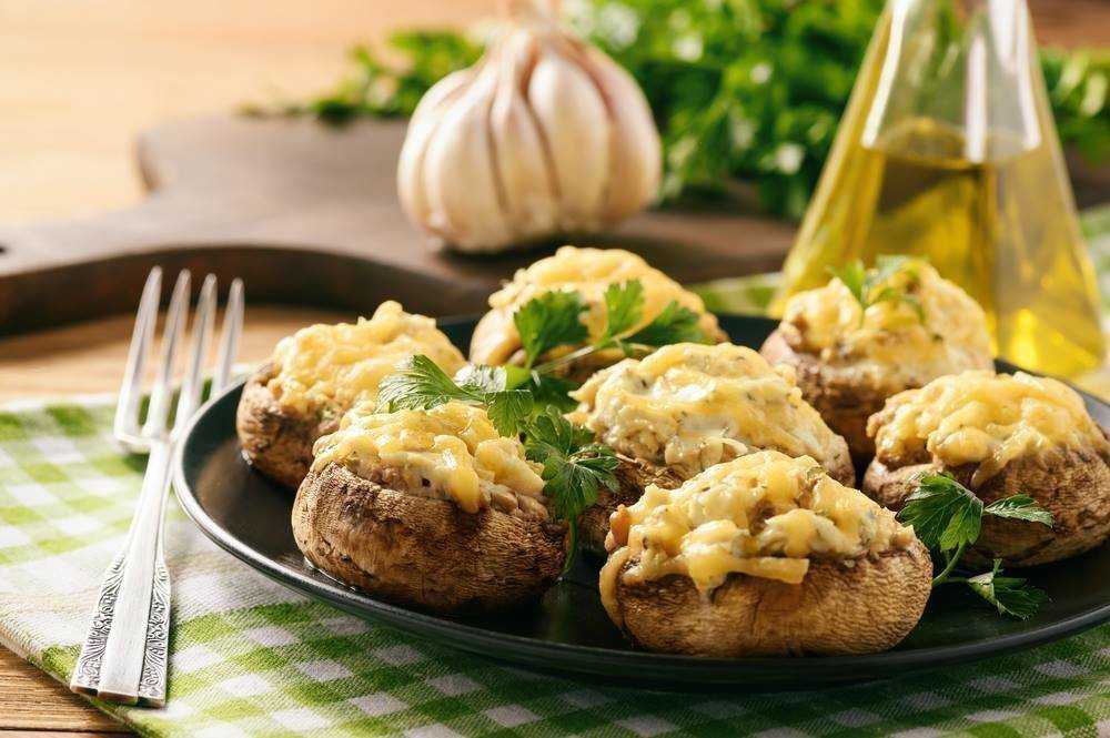 Фаршированные белые грибы - 224 рецепта: закуски | foodini