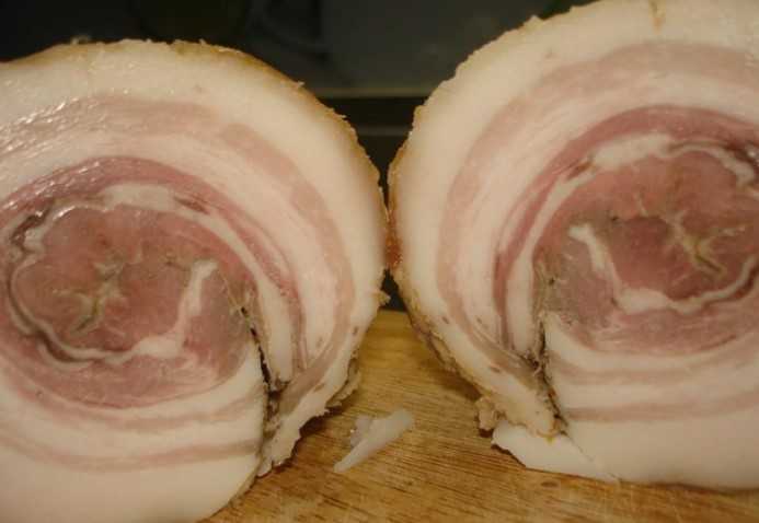 Рулет из свинины запеченный в духовке. рецепты в домашних условиях