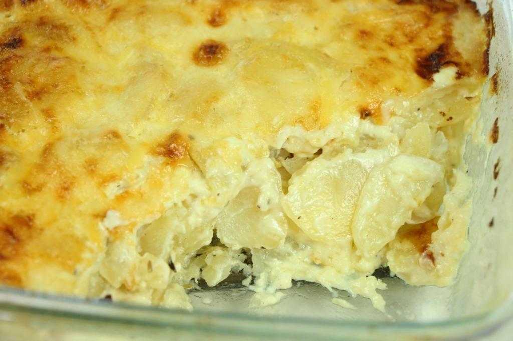 Картошка тушеная в сметане в духовке - готовим дома, рецепты с фото пошагово