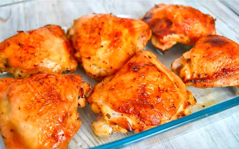 Запеченные куриные бедрышки в духовке - 39 домашних вкусных рецептов