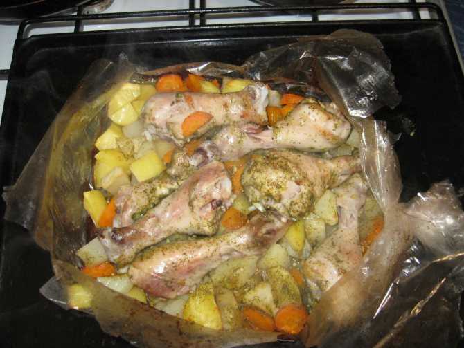 Курица в рукаве в духовке целиком - 5 рецептов с фото пошагово