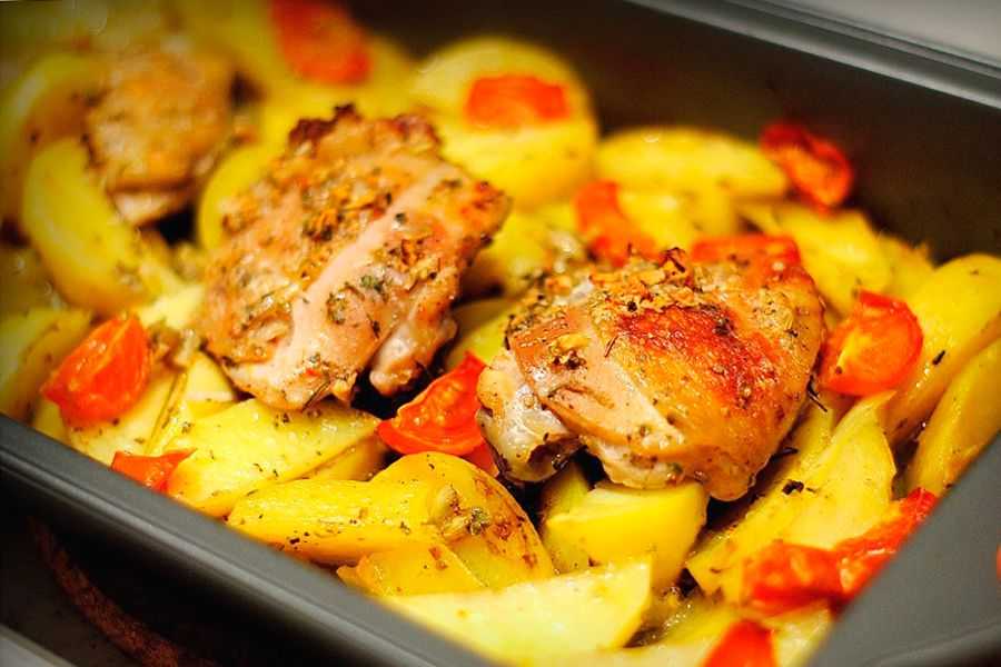 Куриное филе с овощами запеченное в духовке рецепт с фото пошагово - 1000.menu