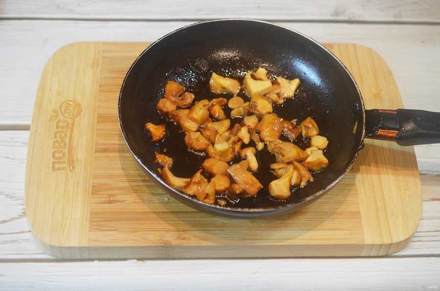 Лисички с картошкой в духовке: рецепт с фото пошагово