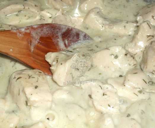 Курица в сметанном соусе в духовке рецепт с фото пошагово - 1000.menu