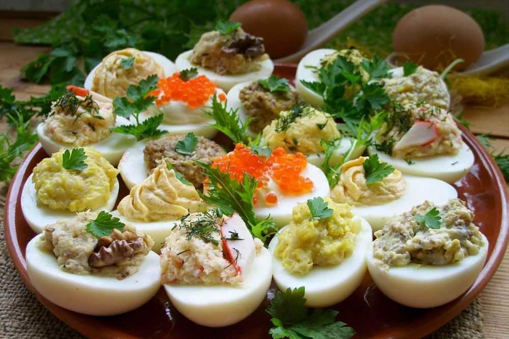 Фаршированные яйца - 15 вкусных рецептов с фото и пошаговым описанием