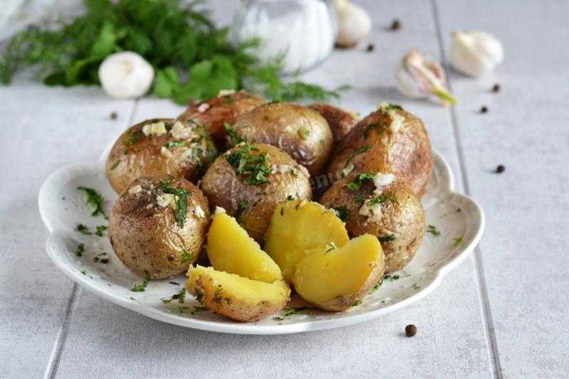 Курица с картошкой в духовке в рукаве — 6  самых вкусных рецептов