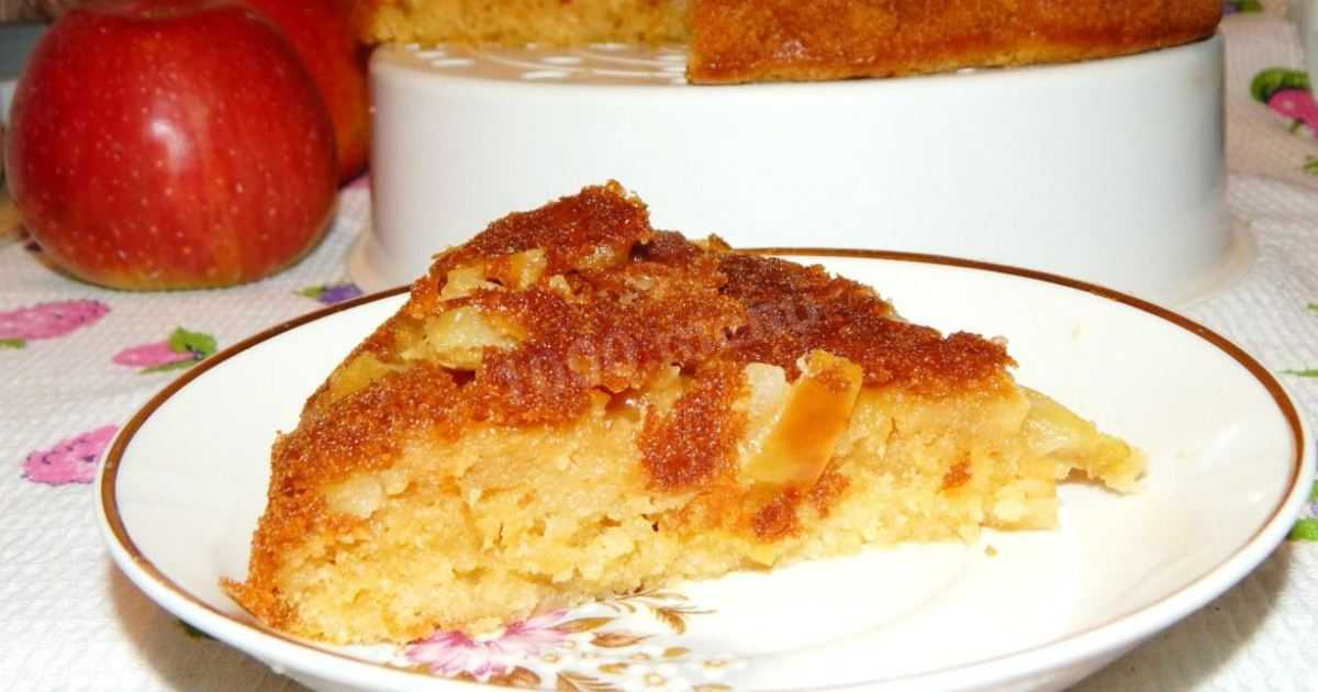 Пышная шарлотка с яблоками в духовке - 10 вкусных и простых рецептов с фото пошагово