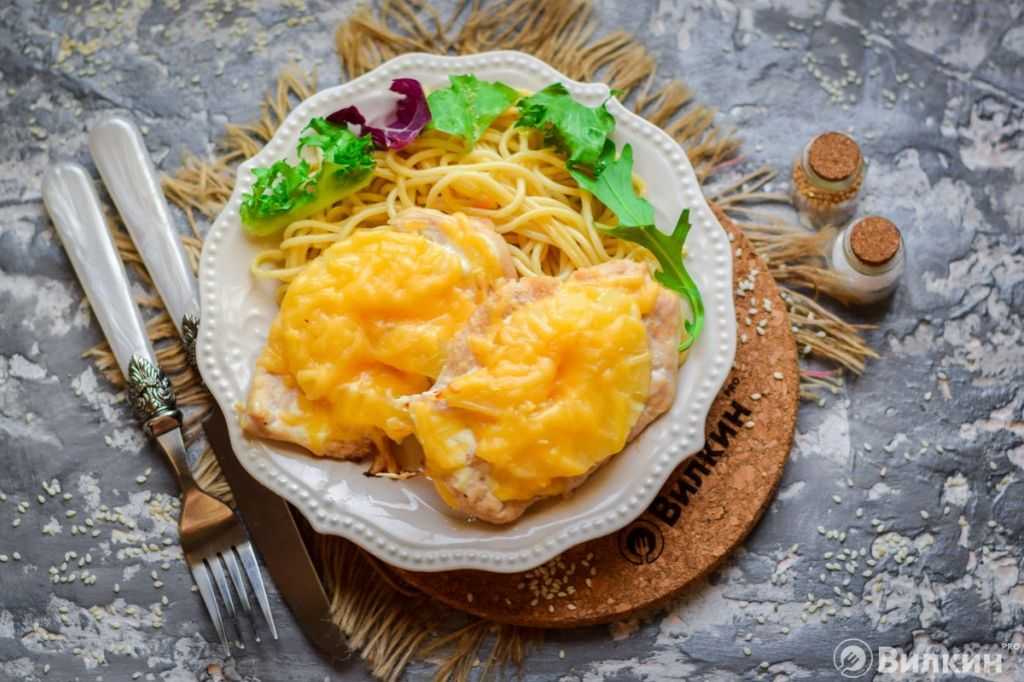 Куриное филе с ананасами в духовке – пошаговые рецепты