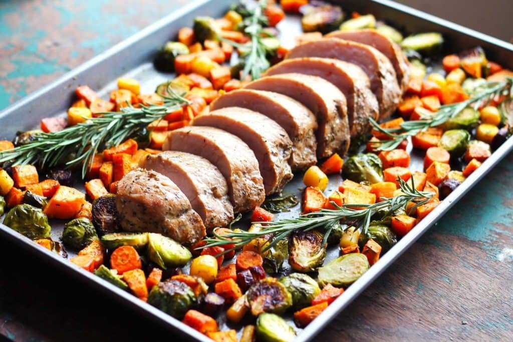 Мясо с овощами запеченное в духовке — 8 рецептов