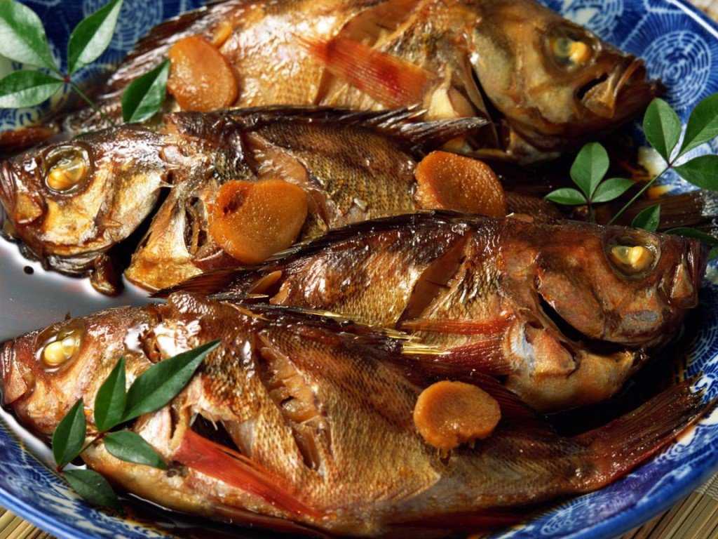 Как приготовить рыбу лакомку в духовке