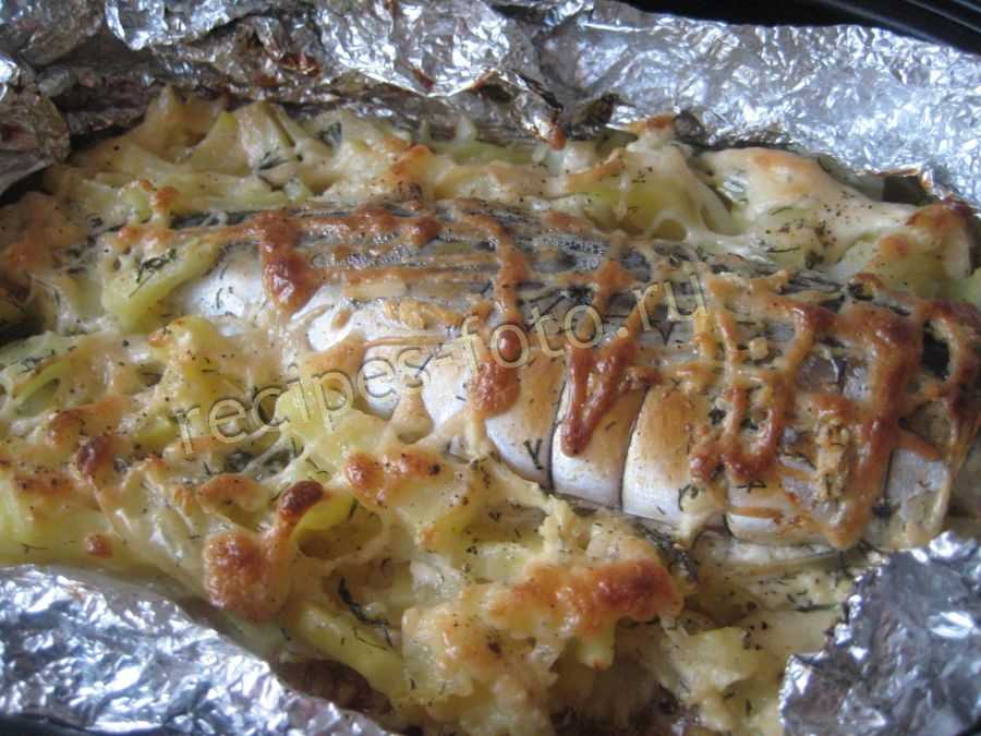 Скумбрия, запеченная в духовке с картошкой, – 7 рецептов