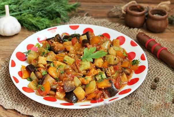 Овощное рагу с мясом — рецепты с картошкой, кабачками, баклажанами, в мультиварке и в духовке - советдня