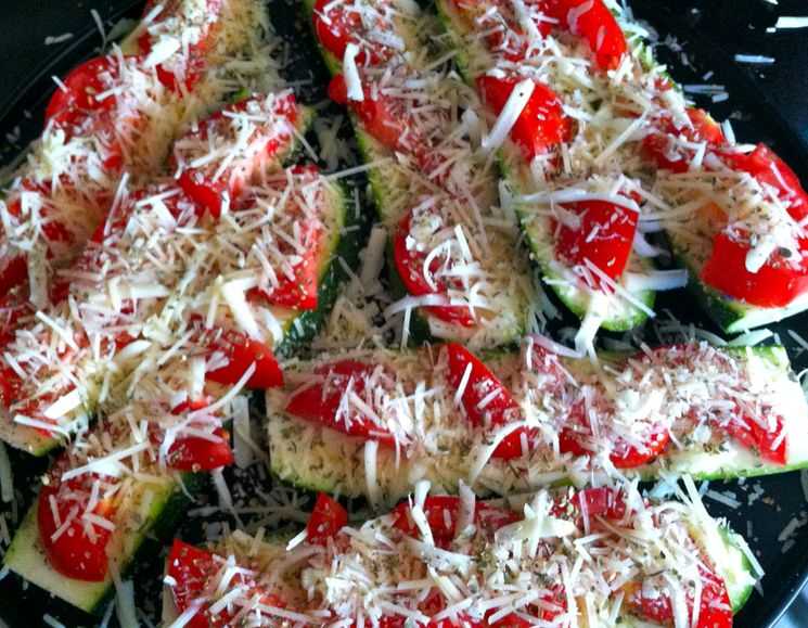 Кабачки с помидорами в духовке: 10 отличных рецептов