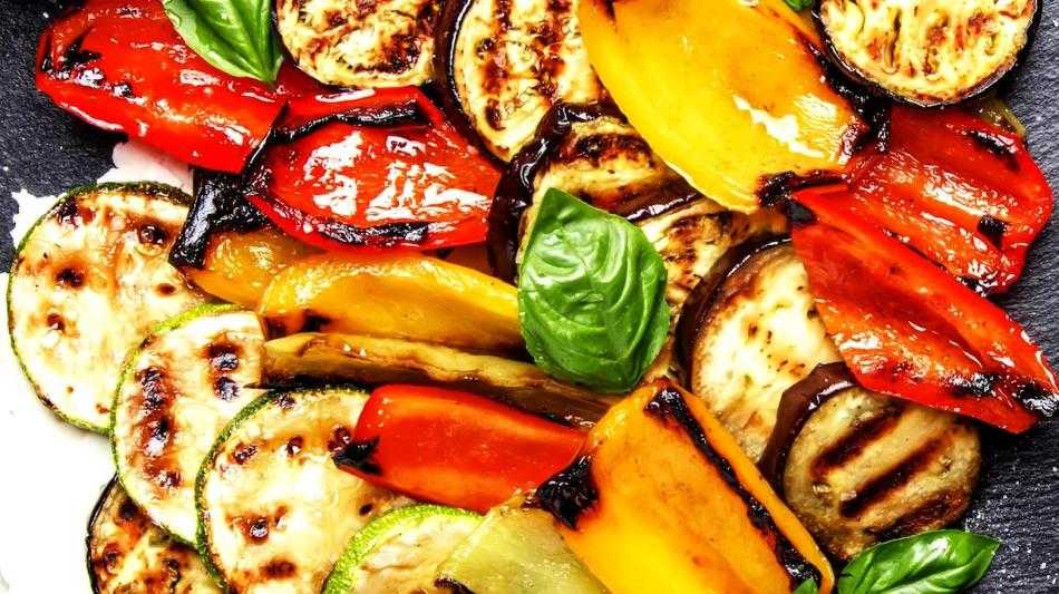 Овощи на мангале — 10 рецептов запеченных овощей гриль