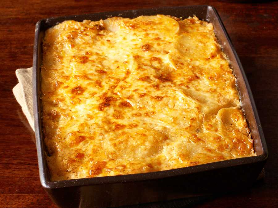Картошка в духовке с сыром и майонезом рецепт с фото пошагово и видео - 1000.menu