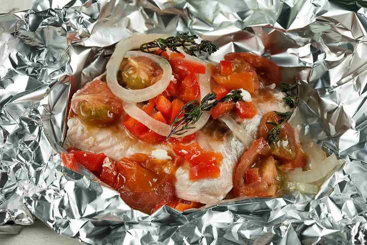 Как приготовить лосось в духовке сочной и мягкой