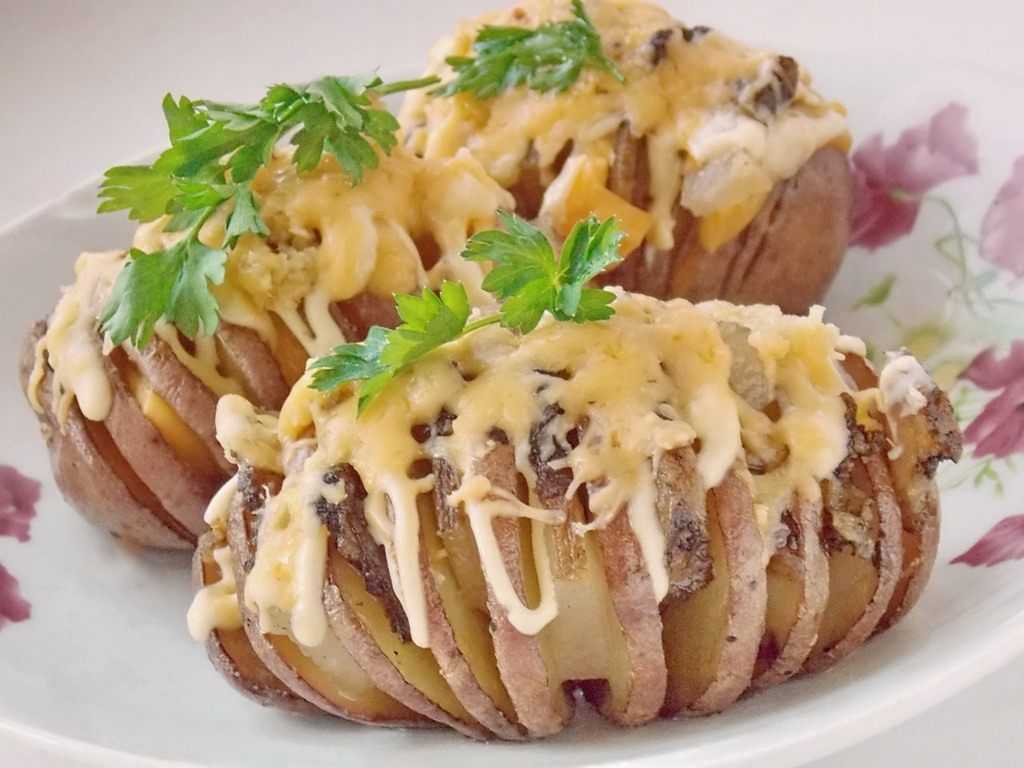 Картошка-гармошка – 6 классных рецептов