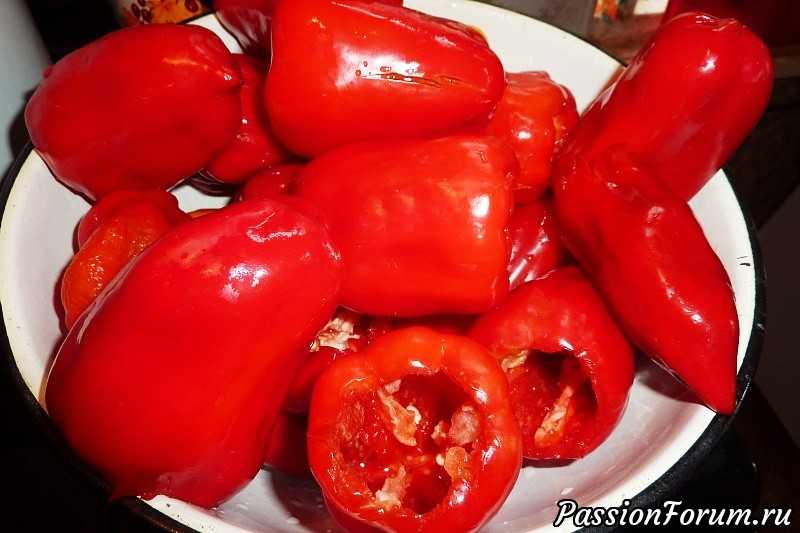 Как приготовить фаршированный болгарский перец  с морковью и луком: поиск по ингредиентам, советы, отзывы, подсчет калорий, изменение порций, похожие рецепты