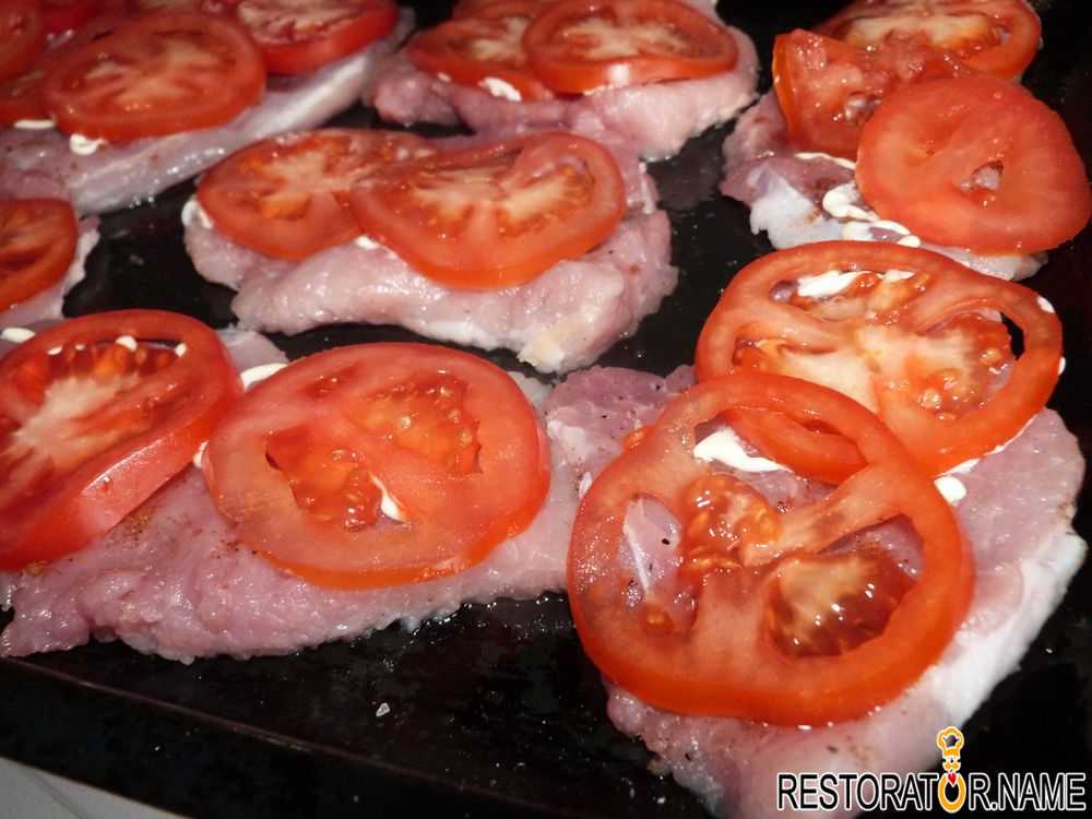 Отбивная из свинины в духовке – классика! подборка рецептов отбивных из свинины в духовке: в панировке, с соусом и овощами