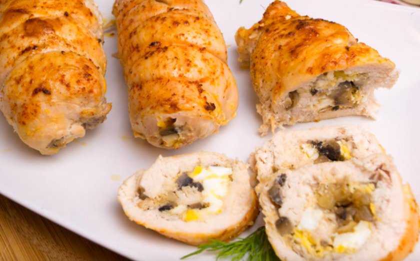 Куриный рулет с сыром: 7 рецептов с грибами, яйцом, пошагово