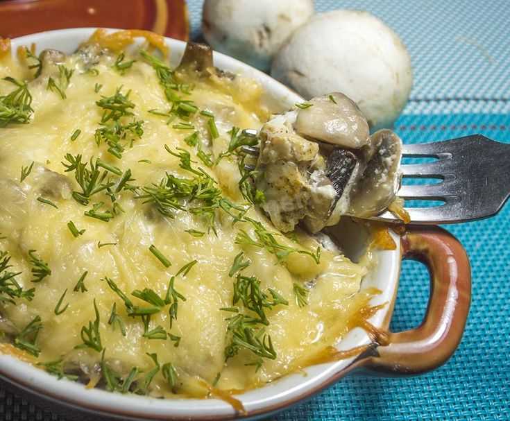 Куриные голени, фаршированные сыром и салями: рецепт с фото пошагово
