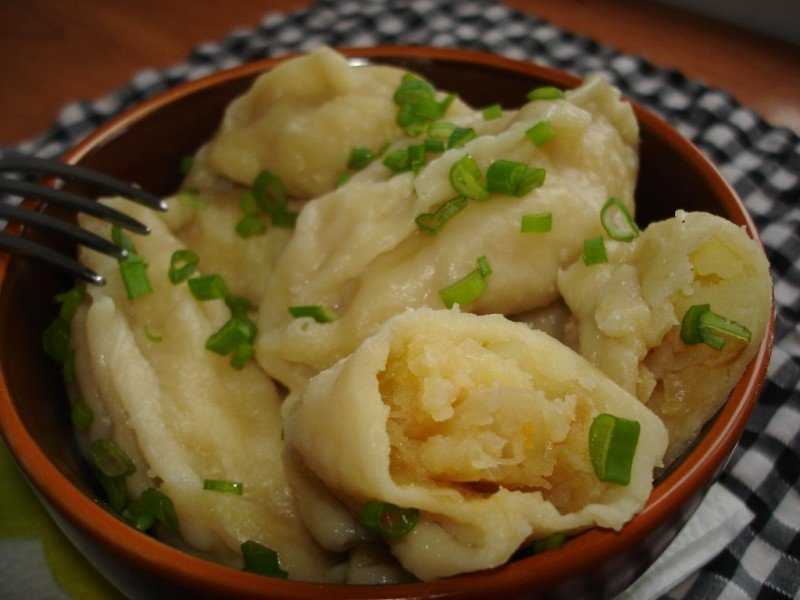 Украинские вареники с картофелем и грибами
