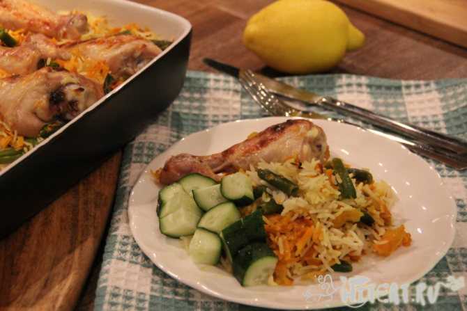 Курица с рисом и овощами в духовке пошаговый рецепт
