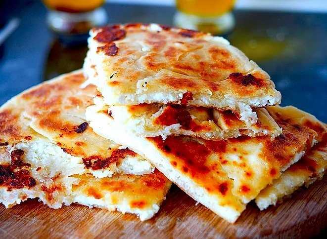 Гезлеме турецкие лепешки с сыром