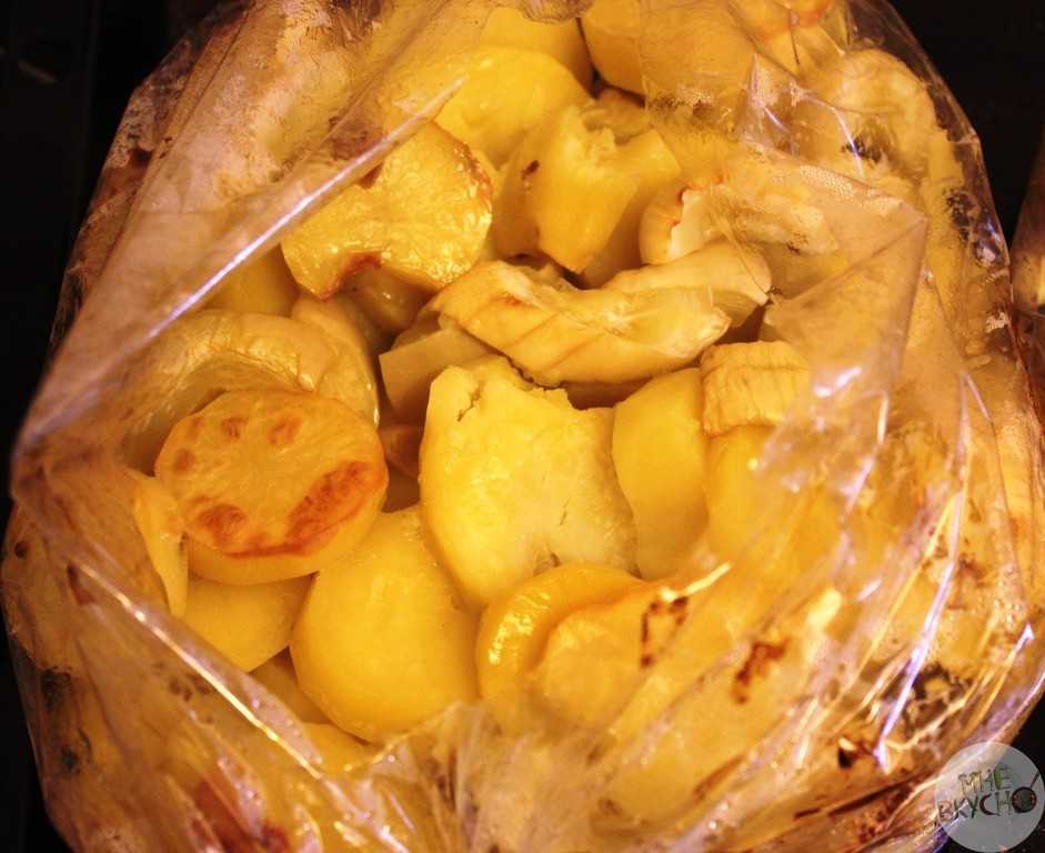 Картошка в рукаве для запекания в духовке – 8 пошаговых рецептов