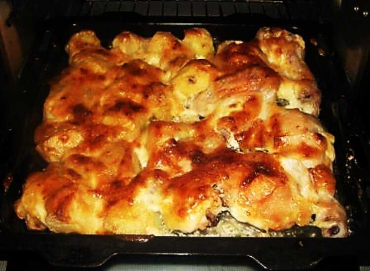 Курица кусочками с картошкой в духовке на протвине рецепт с фото пошагово
