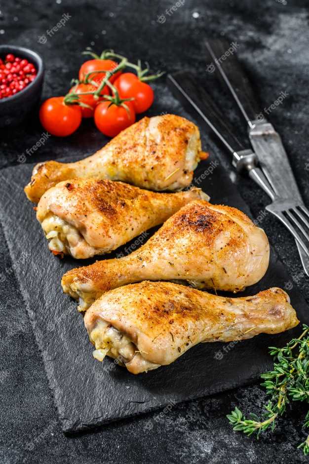 Куриные бедра в духовке - 10 рецептов бедрышек с хрустящей корочкой