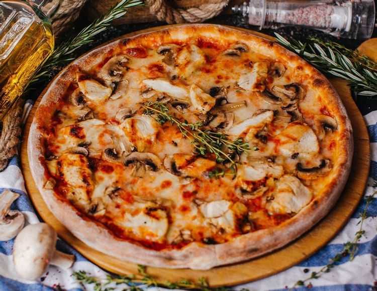 Домашняя пицца с грибами – 7 рецептов приготовления пиццы в духовке