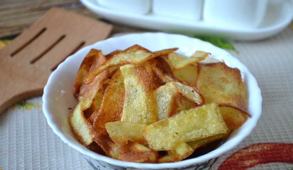 9 лучших рецептов домашних чипсов из картофеля, фруктов и лаваша