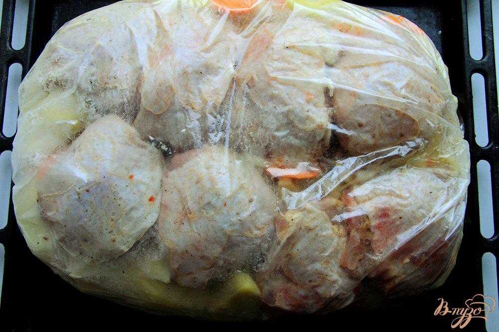 Курица с картошкой, луком и морковью в духовке под фольгой рецепт с фото пошагово - 1000.menu