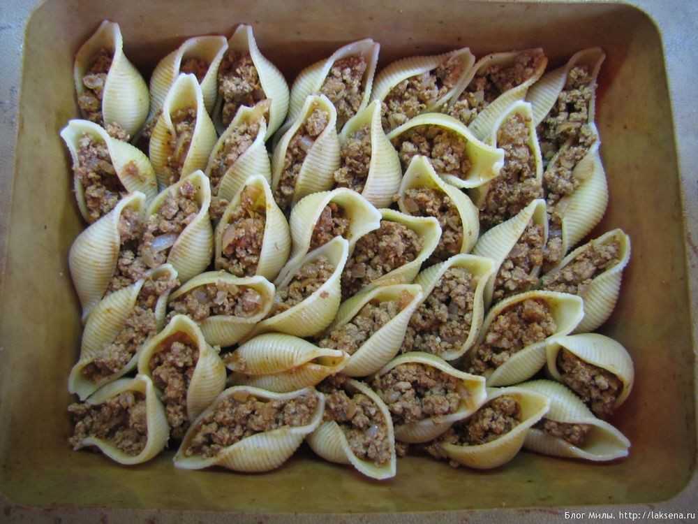 Ракушки фаршированные фаршем на сковороде рецепт с фото пошагово - 1000.menu