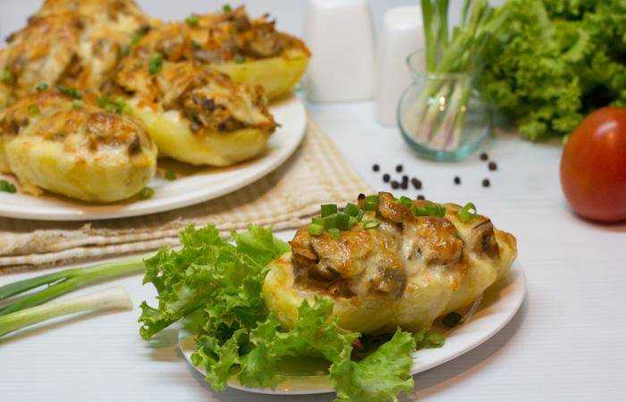 Картофель, фаршированный грибами: фото и рецепты запеченной картошки в духовке для начинающих хозяек
