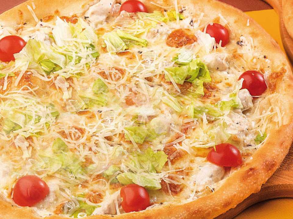 Пицца цезарь в духовке на дрожжевом тесте рецепт с фото пошагово - 1000.menu