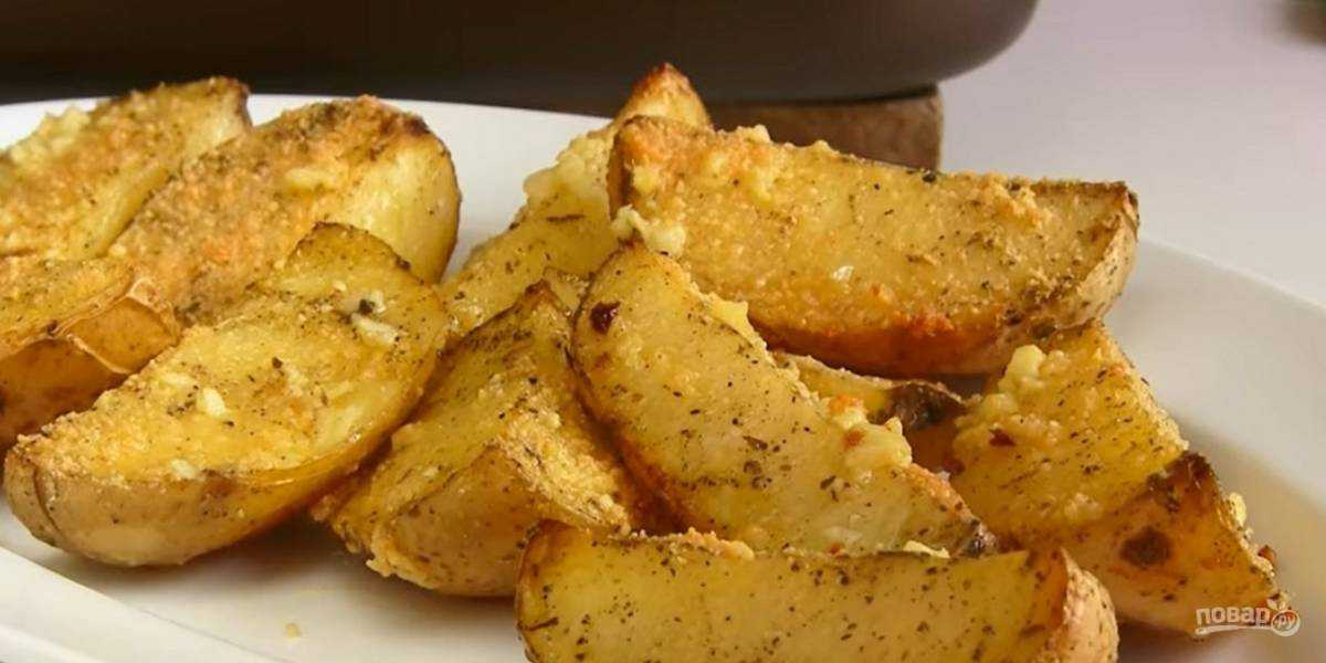 Картошка по деревенски в духовке — 7 лучших рецептов