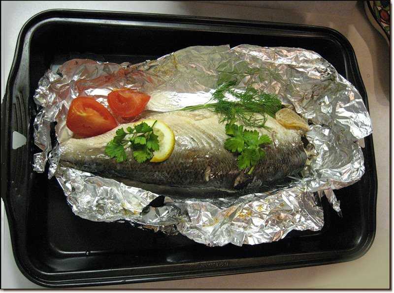 Лосось, запеченный в духовке в фольге. 8 рецептов, как приготовить рыбу сочной и вкусной