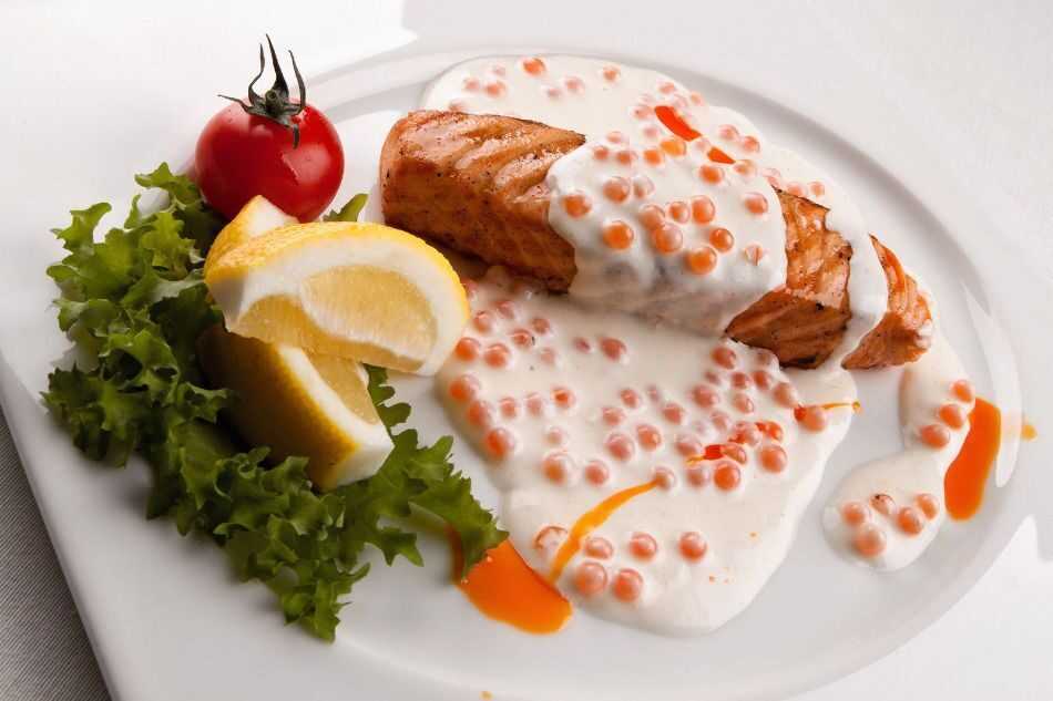 Сливочный соус для рыбы - рецепты для красной и белой рыбы с икрой, грибами, шпинатом и чесноком