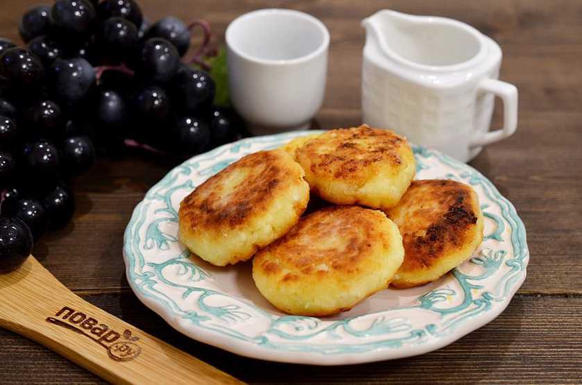 Сырники с черносливом на сковороде: простой рецепт с фото пошагово